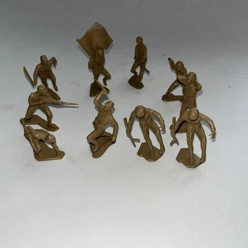 10 Vintage Japanese WWII Louis Marx 2.5" Plastic Soldiers 1963 All Marked -set#2