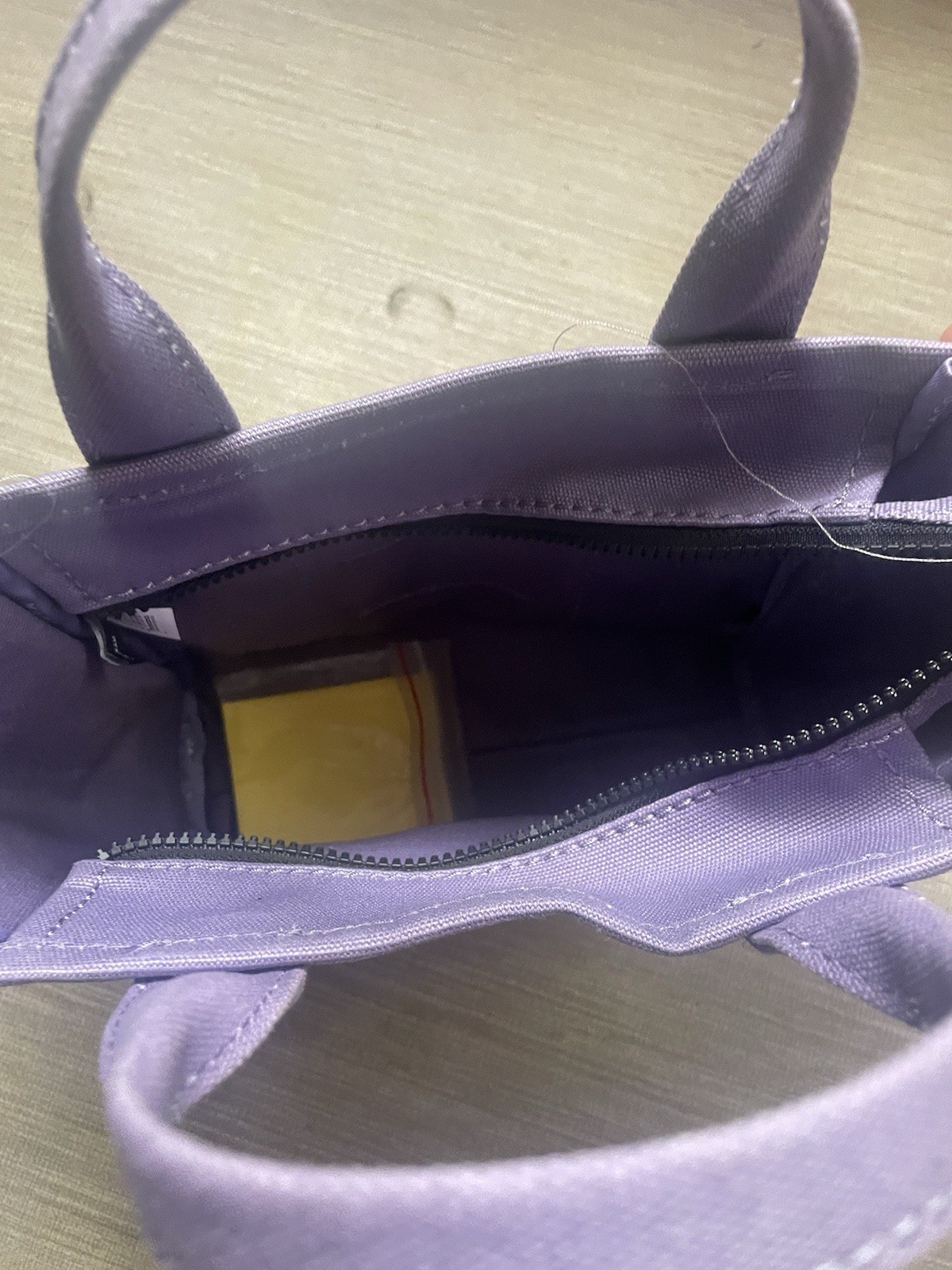 Stylish and Spacious Canvas Tote Bag for Everyday Use-image