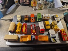 Vintage Matchbox Carrying Case Plus 18 Vehicle Lot 1970s