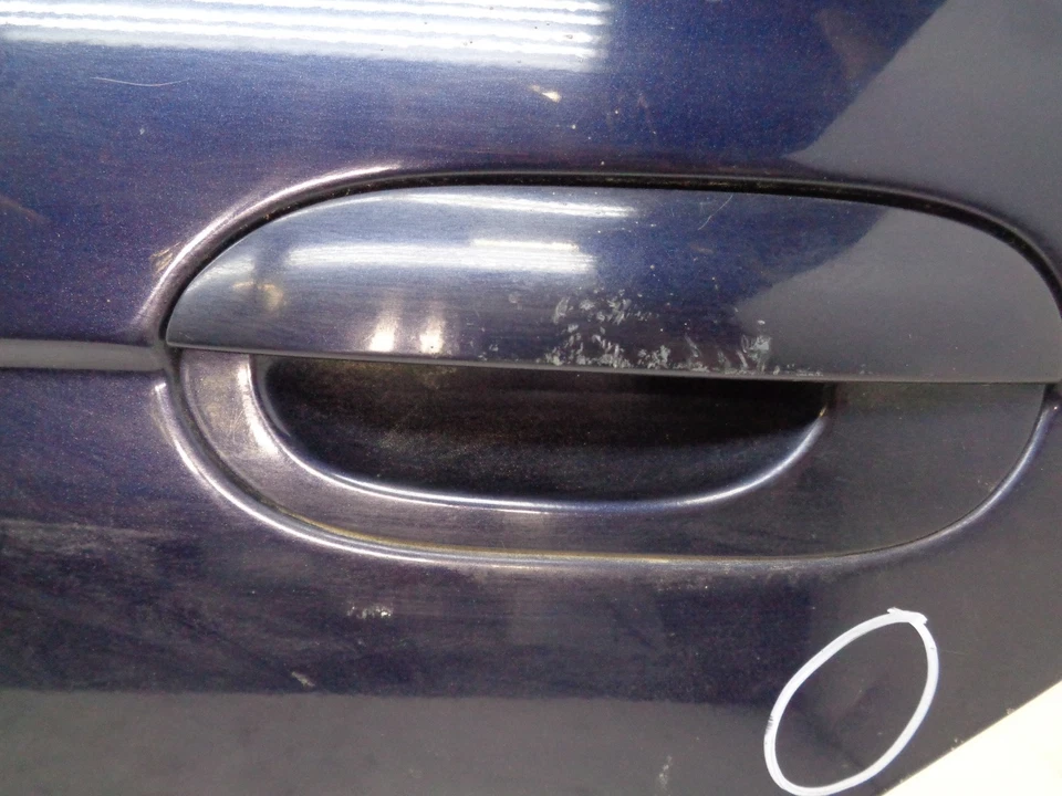 1997-2000 BMW 528i E39 Rear Left Driver Side Door Shell Dark Blue OEM DK808222 Foto 3 de 4