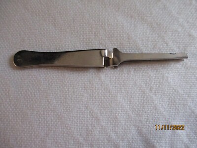 1960s Bead Stringer and Knot Tyer Original Box