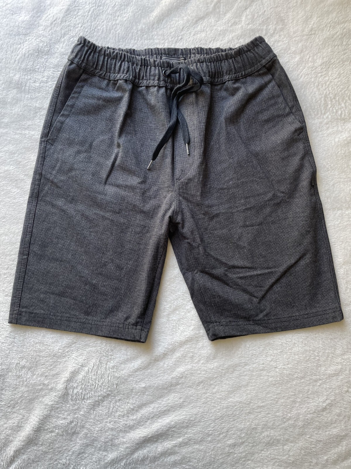 Men’s Dikotomy Co. Elastic Waist Pull On Draw String Shorts Size M