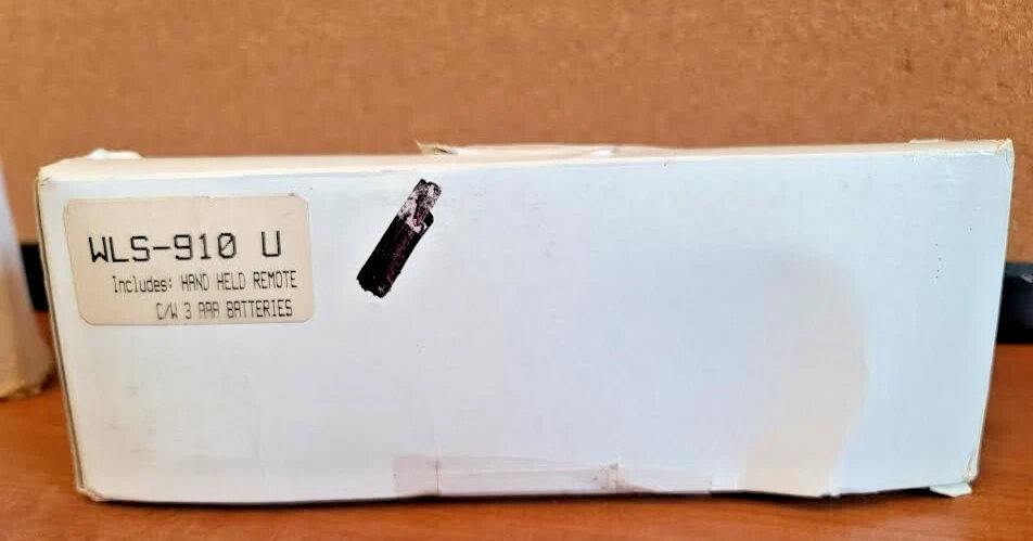 DSC Wireless Wire-Free Alarm Keypad RARE WLS-910 with Panic Buttons Fire Police - Image 4 of 4