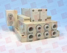 SMC SS5V4-W10SA2WD-02B-C8-2B / SS5V4W10SA2WD02BC82B (NEW IN BOX)