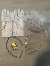 Women's white fascinator hat set