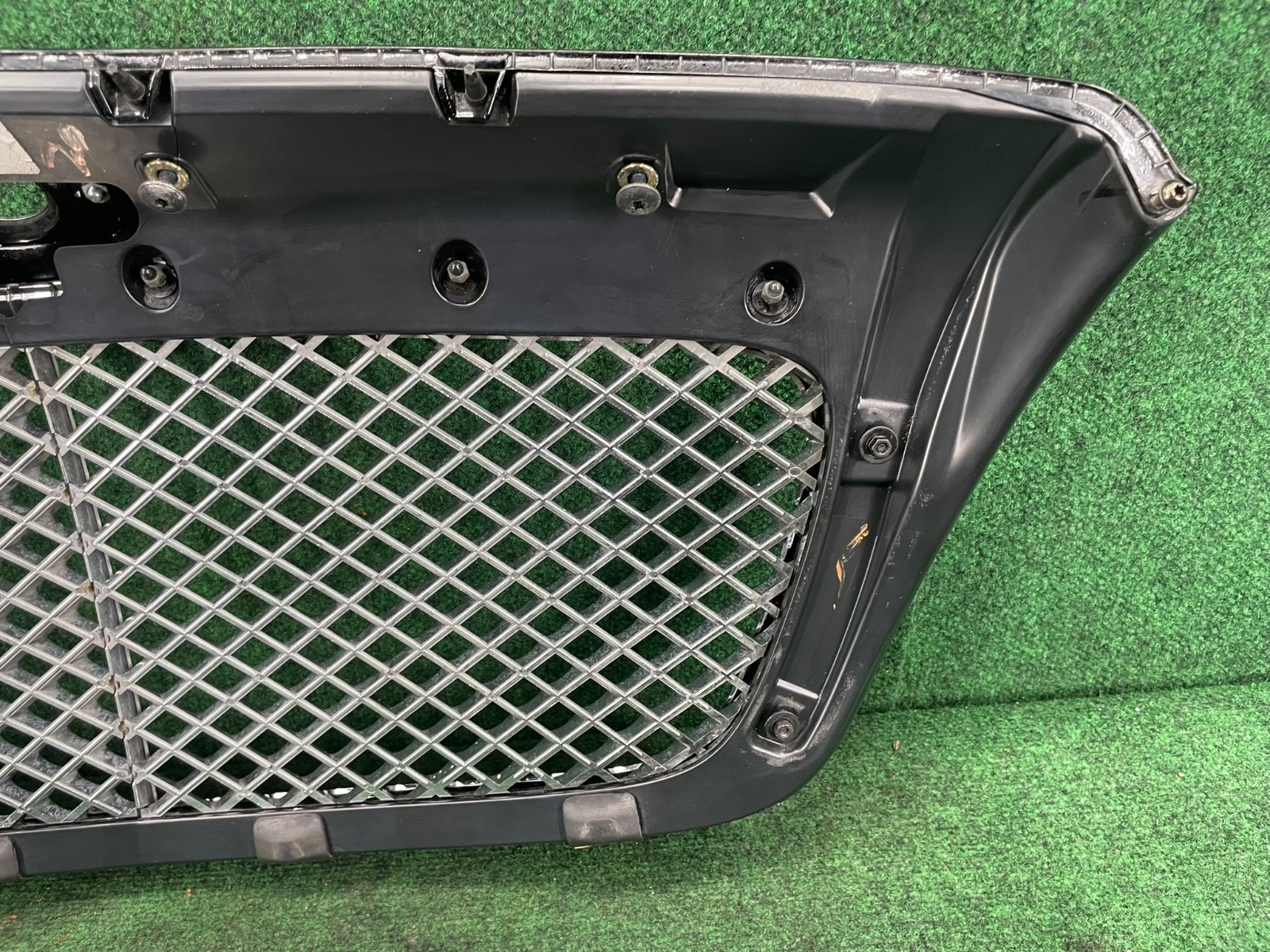 2003-2009 Bentley Continental Flying Spur GT GTC Hood Radiator Grille Grill OEM.
