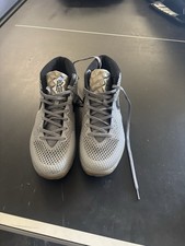 Nike Kyrie Irving 1 All Star Dark Grey Pure Platinum Sneakers Size 11 742547-090