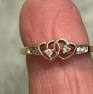 10 Karat Gelbgold Ring mit zwei Herzen Diamant