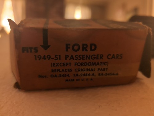 Vintage Steelastic Rubber Replacement Pads 27F-82 Ford 1949 1951 Passenger Cars - Picture 5 of 5