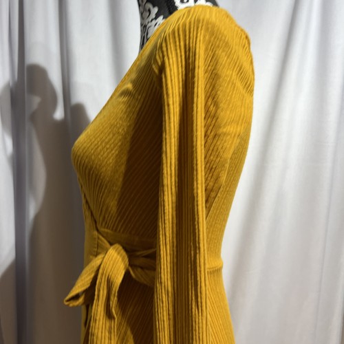 Forever 21 Mustard Yellow Skater Dress Flare Wrap V-Neck Long Sleeves Small - Picture 4 of 12