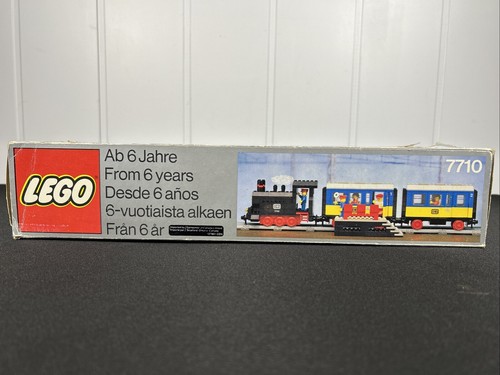Lego Vintage Train: 7710 Push Along Passenger Train Incomplete With 4V Motor - Picture 12 of 19