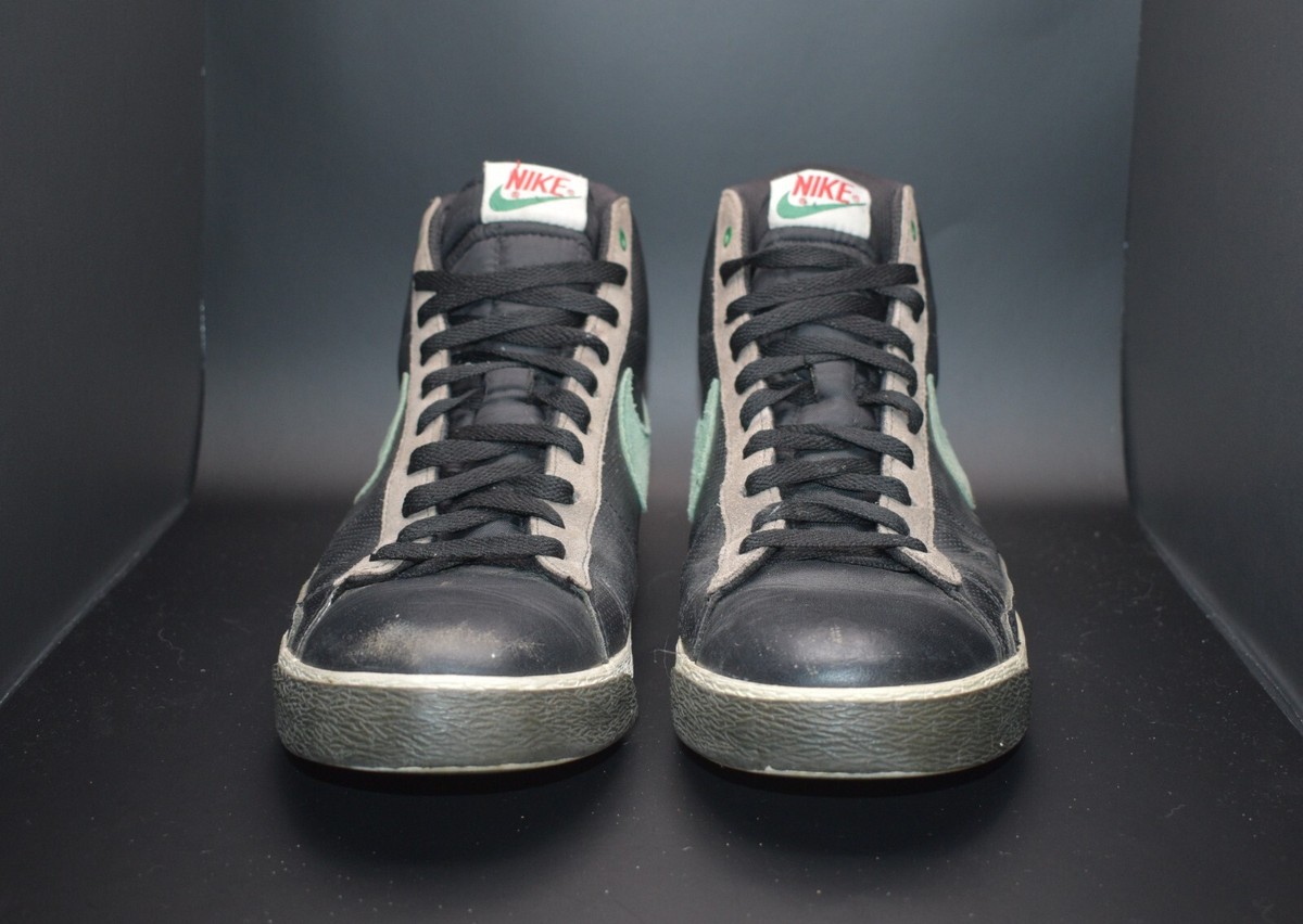 Nike SB Blazer Mid Black Pine Green Newsprint 2008 Men Size