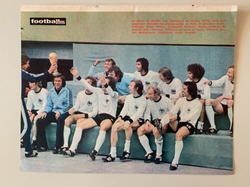PHOTO FOOTBALL MAGAZINE // TEAM GERMANY RFA WORLD CHAMPION 1974 - Picture 1 of 1