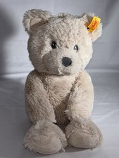 Steiff plush teddy bear with original button in ear / tag. Fynn teddy bear