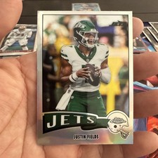 Topps Chrome 2025 Justin Fields 1975 Football Refractor throwback #1975-26