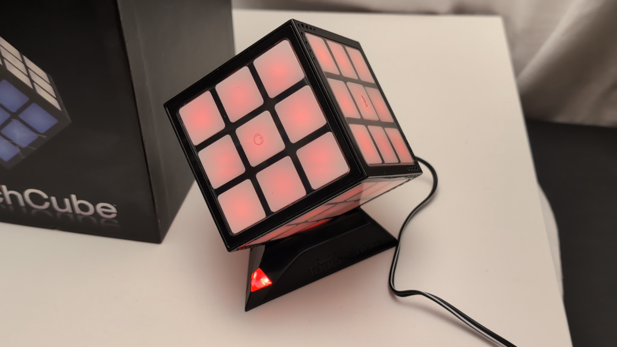 Rubik's Cube Touch Interactive Light Puzzle - Needs Battery