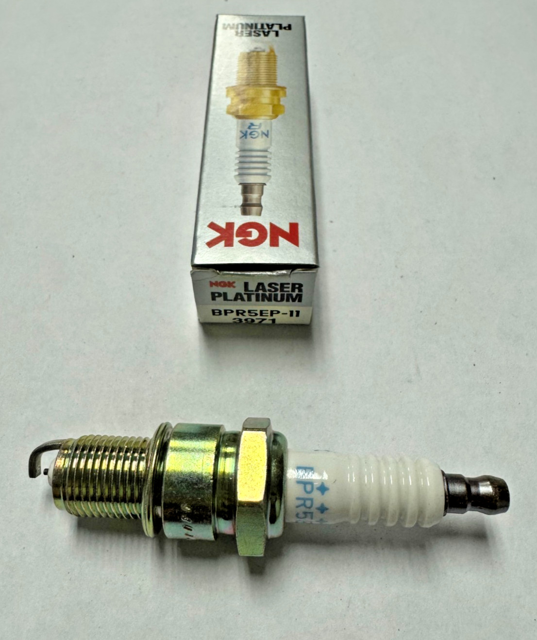 4 x NGK Spark Plugs BPR5EP11 3971 Made in Japan NGK Laser Platinum