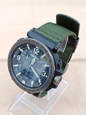 Casio Protrek PRG-600YB Solar Edelstahl/Harz Leder Stoffe NB/NA