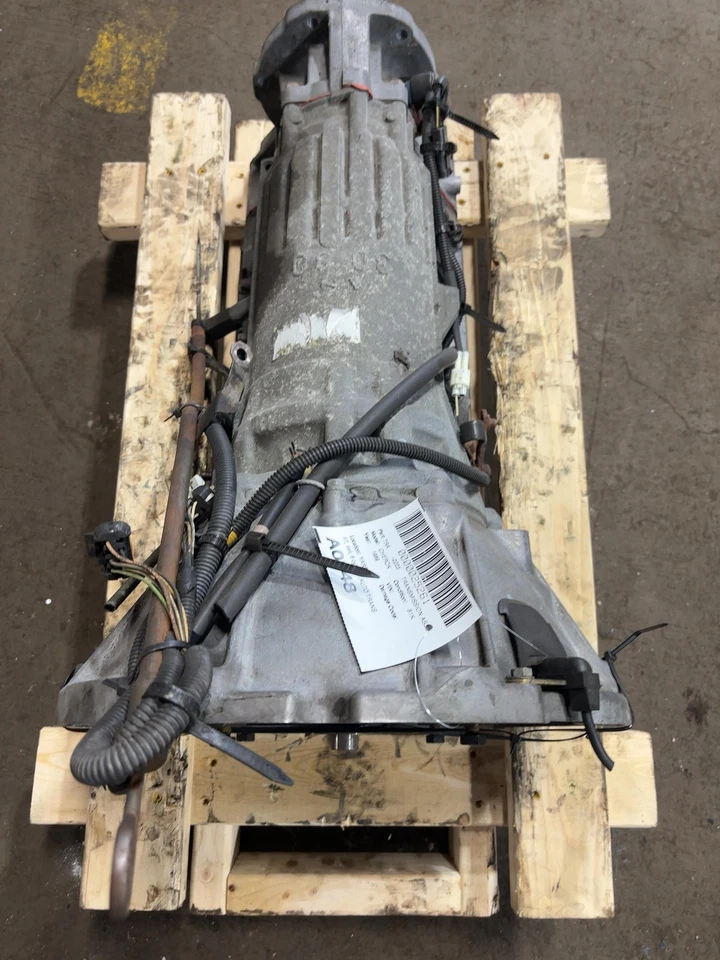 87 88 89 90 Conjunto de transmisión Jeep Cherokee. Transmisión automática de 6 cilindros a 4x4 Foto 3 de 4