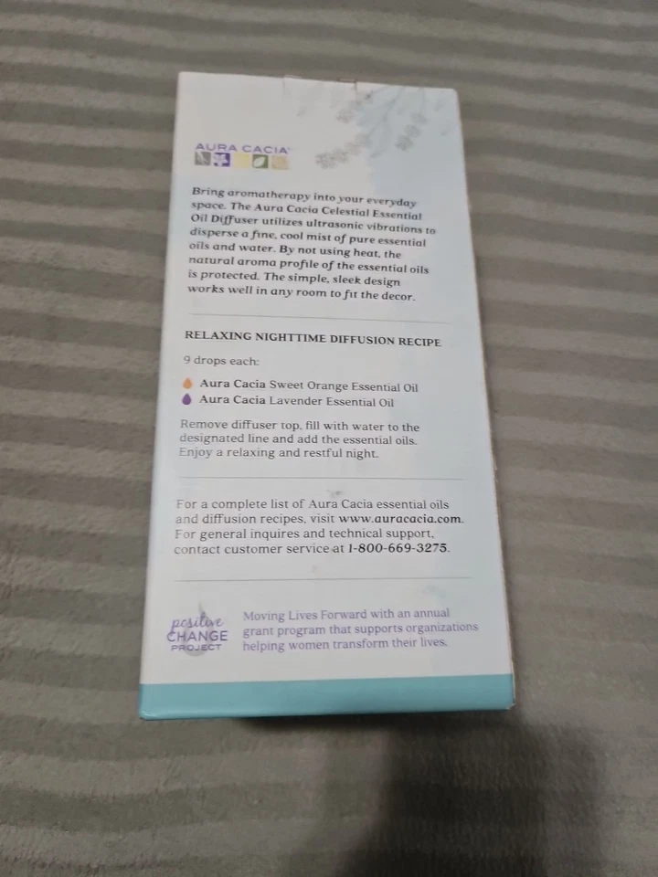 Difusor de aromaterapia de aceite esencial ultrasónico celeste nuevo en caja Foto 3 de 4