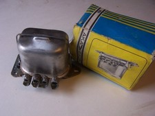 Regler Lichtmaschine NEU 12v 220w f. Trabant oder Wartburg Lichtmaschinenregler
