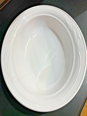 Vintage CorningWare Casual Elegance White Flora L-31 Oval Serving Bowl 12''X9'X3