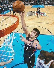 Zara Pachulia Atlanta Hawks Unterzeichnet 8x10 Foto Z3 COA GFA