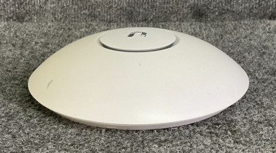 Ubiquiti Networks Unifi UAP-AC-LR Long Range Wireless Access Point W/O Cover