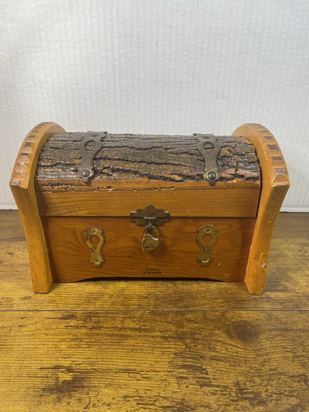 Wooden Jewelry Box with Bark Top Trinket Chest Bench Catskills Style-image