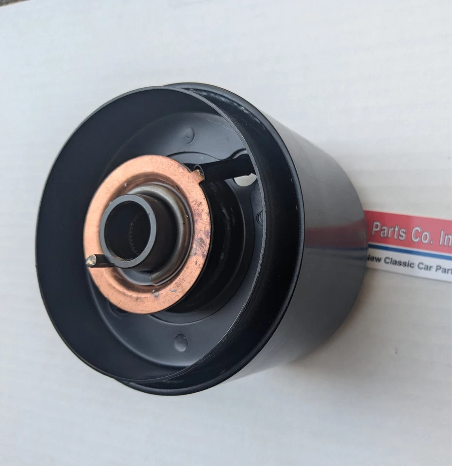 OUT!! 70-74 Cuda Challenger GTX Charger Steering Wheel Hub Tuff Wheel Rim Blow Foto 2 de 4