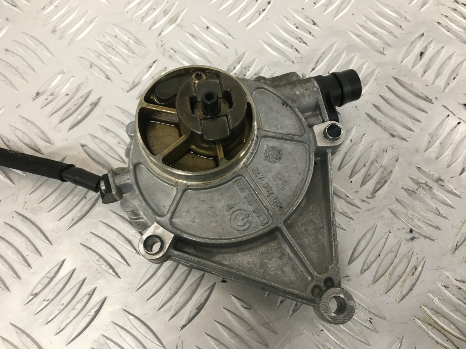 Genuine Brake Vacuum Vac Pump for BMW F20 F30 1 3 Series N20 Petrol