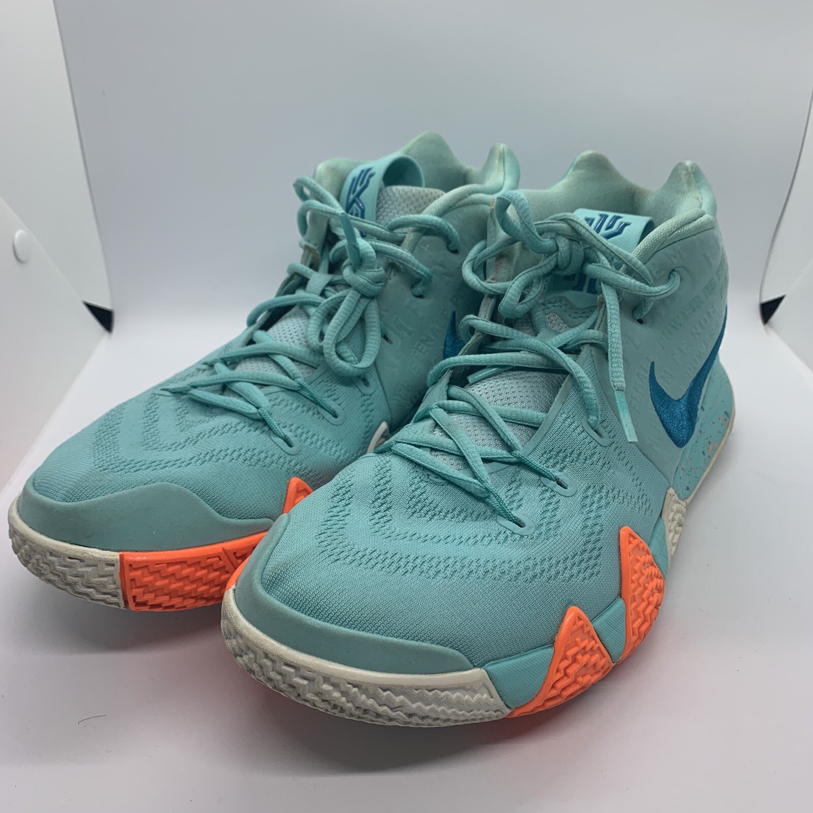 aqua kyrie 4