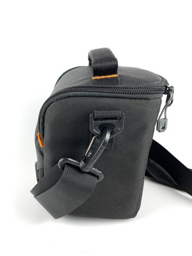 Lowepro Adventura SH 120 III Photography Camera Bag in Black With Strap - Picture 5 of 9