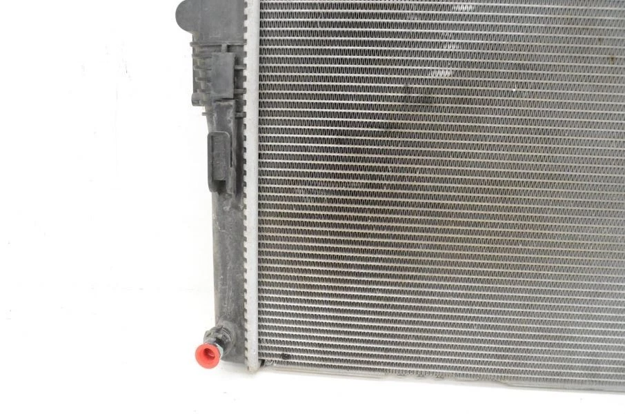 2014-2016 BMW 328d AWD Diesel Engine Radiator Assembly 152723111711 Foto 4 de 4