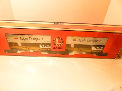 LIONEL TRAINS - 26908 TTUX CAR W/APPLE COMPUTER TRAILERS- NEW- B9 - Picture 2 of 4