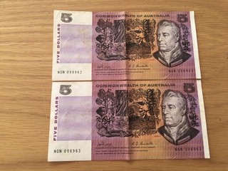1969 $5 Philips/ Randal x 2 consecutive gVF/aEF scarce!!! CV=$180