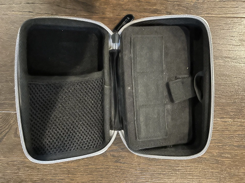 Nintendo 3DS Travel Carrying Case Storage Bag Silver Authentic OEM - Image 3 of 4