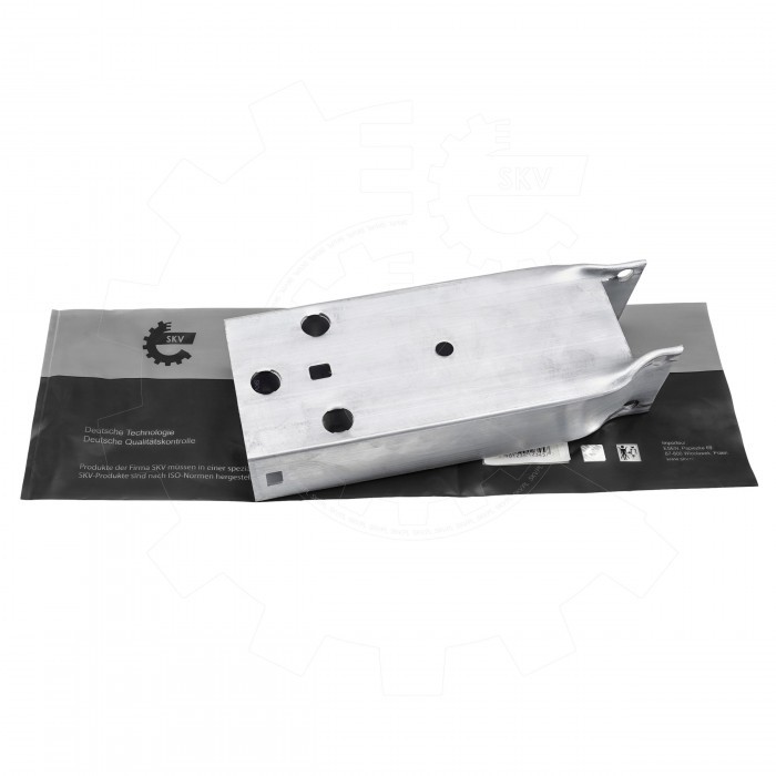 Réparer un pare-choc affaissé avec le support droit A1776202300 Mercedes CLA