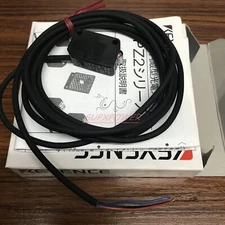 New   Keyence PZ2-61 Photoelectric Sensor  PZ261 (1PCS)
