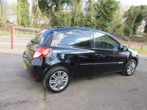2012 Renault Clio 1.2 16V Dynamique TomTom 3dr Cambelt Recent HATCHBACK Petrol M - Picture 8 of 23