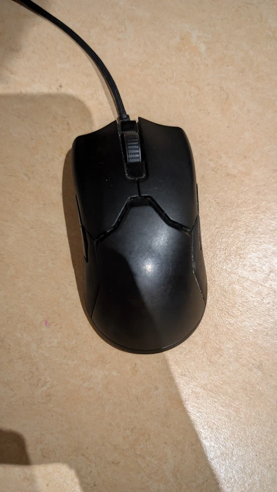 Razer Viper USB-Gaming-Maus, Schwarz, 16000 DPI - Bild 3 von 4