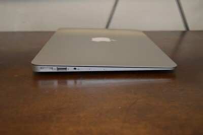 MacBook本体 MacBook Air 11.6 /1.4GHz/4GB/128GB Amazon.com: Apple MacBook Air 11.6-Inch HD+ MD711LL/B Laptop