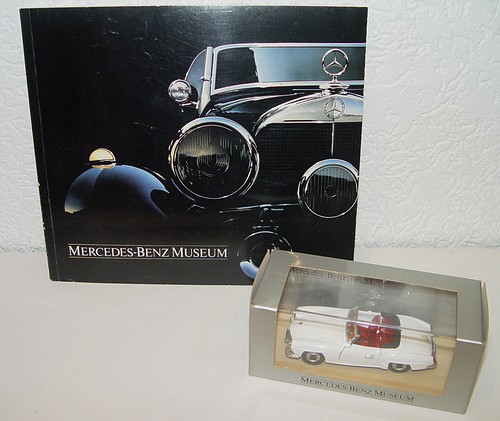 RIO Mercedes-Benz 190SL 1955-1962 weiß - 1:43 + Buch Mercedes-Benz Museum 1992 - Bild 7 von 20