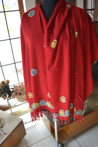 CHAL PASHMINA PERLAS DE MANO DE DISEÑADOR ROJO CON CUENTAS ~ 100% cachemira: 12 diseños a elección - Imagen 4 de 5