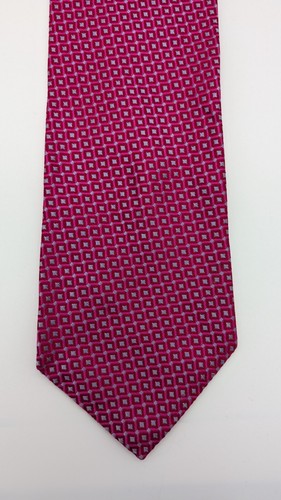 Hilfiger 100% Silk Red Gray Pick Geometric Pattern Neck Tie NEW - Picture 4 of 9