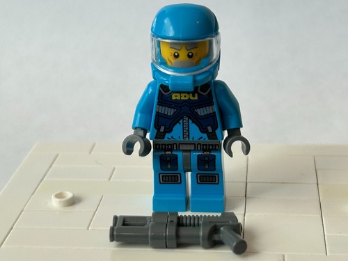 LEGO Alien Defense Unit Soldier 3 minifigure ADU Alien Conquest 7052 7066 ac006 - Picture 2 of 5