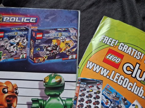 Lego Set 5982 SMASH 'N' GRAB Space Police Instructions Only - Picture 3 of 3