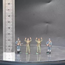 Sanrong 1/72 Hands Up 4 Soldiers Finished Models Ornament