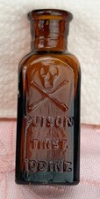 Vintage POISON TINCTURE IODINE 2-1/2 Amber Brown Glass Bottle Skull/Crossbones