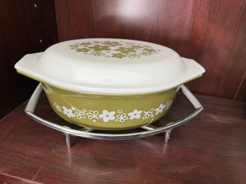 Vintage Pyrex Spring Blossom 043 Casserole Dish 1-1/2 Qt. with Lid Metal Frame
